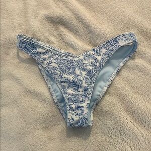 Hollister Blue and White Paisley Bikini Bottom